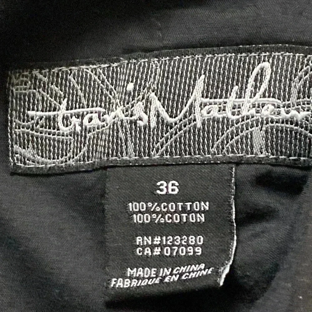 TRAVIS MATHEW SIZE 36 BLACK PIN STRIPE SHORTS 100% COTTON‎ GOOD CLEAN CONDITION